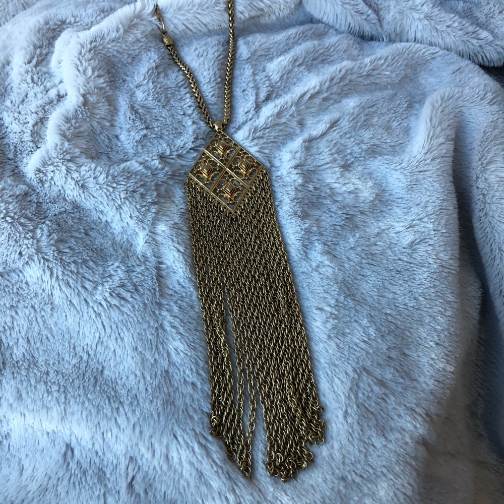 Stella & Dot gold fringe necklace
